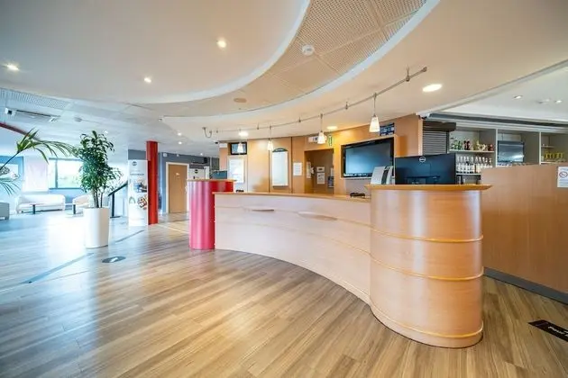 B&B Hotel Calais Terminal Cité de l'Europe 3 - Lobi