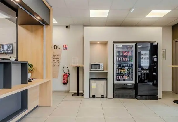 B&B Hotel Cambrai - Lobi