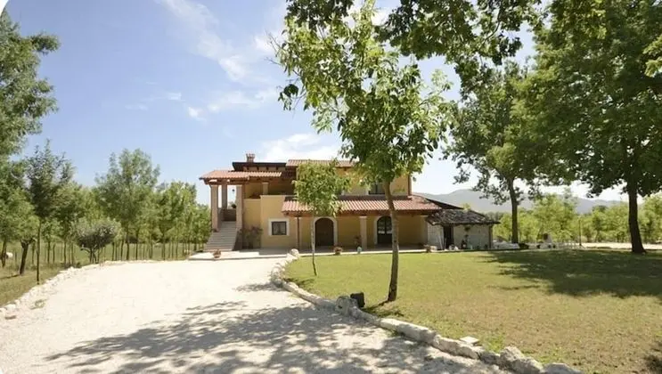 B & B Casale Frezzini