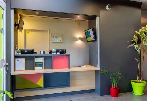 B&B Hotel Chateauroux Déols - Lobi