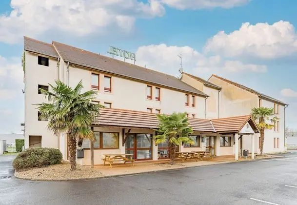 B&B Hotel Chatellerault - Dış Mekan
