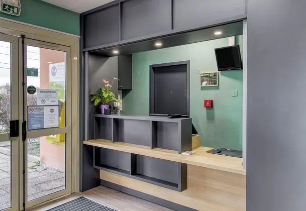 B&B Hotel Clermont-Ferrand Gerzat - Lobi