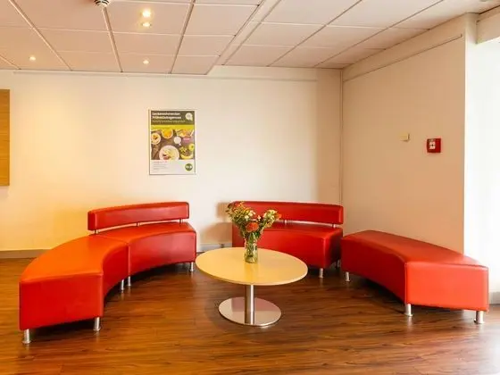 B&B HOTEL Duisburg Hbf-Nord - Lobi
