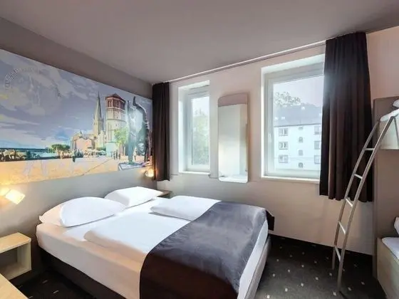 B&B Hotel Düsseldorf-Mitte - Öne Çıkan Resim