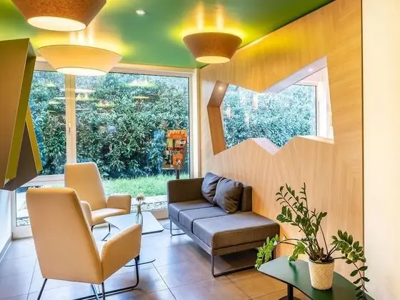 B&B Hotel Freiburg-Süd - Lobi