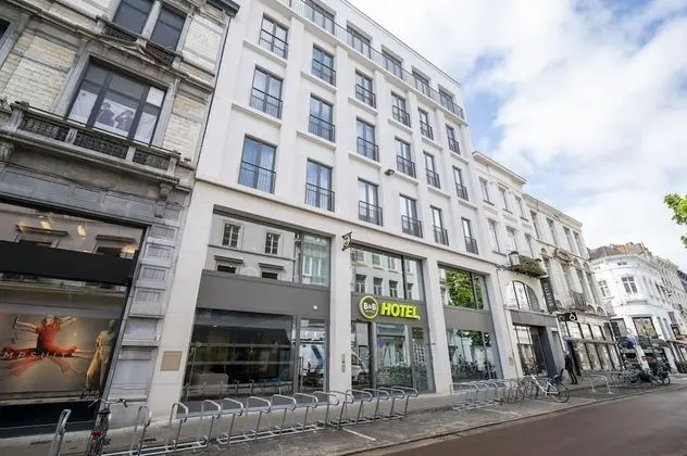 B&B HOTEL Gent Centrum - Dış Mekan