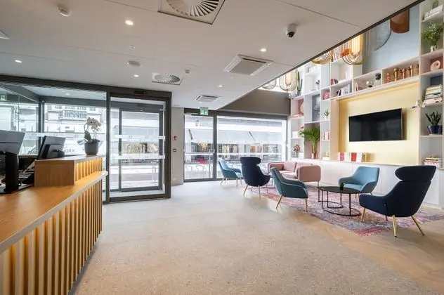 B&B HOTEL Gent Centrum - Lobi
