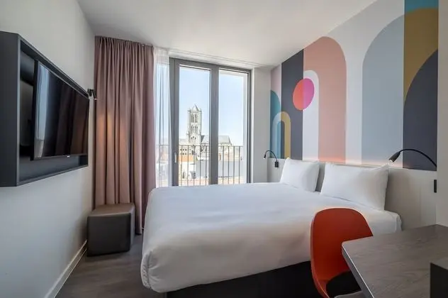 B&B HOTEL Gent Centrum - Öne Çıkan Resim