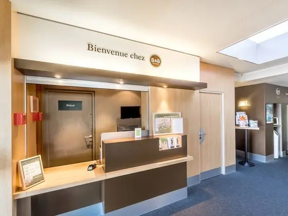 B&B Hôtel FREJUS Roquebrune - Lobi