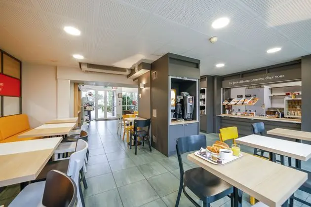 B&B Hôtel NANTES Atlantis Le Zenith - Yeme / İçme