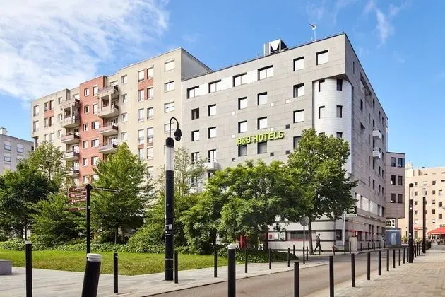 B&B Hôtel Saint-Quentin-en-Yvelines Centre Gare 4 étoiles - Dış Mekan