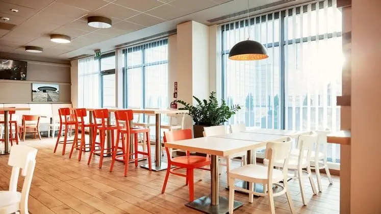 B&B Hotel Katowice Centrum - Yerinde Yemek