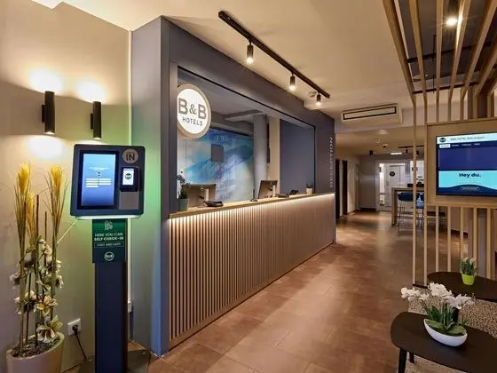 B&B Hotel Köln-Airport - Lobi