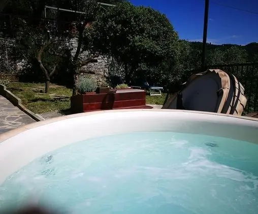 B&B La Terrazza Sui Fieschi - Havuz