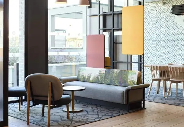 B&B Hotel Le Port Marly - Lobi