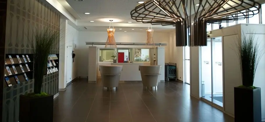 B&B Hotel Lully 3 Lakes - Lobi