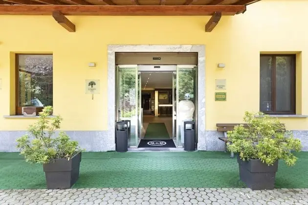 B&B Hotel Malpensa Lago Maggiore - Dış Mekan