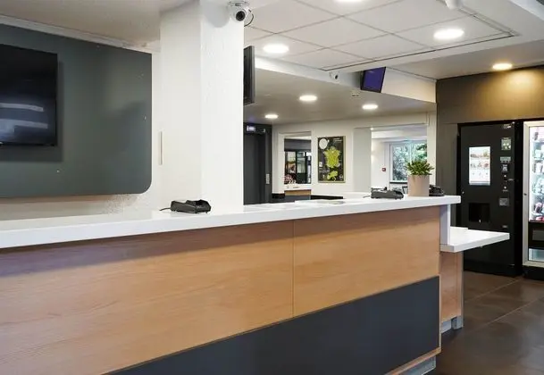 B&B Hotel Marseille Parc Chanot - Lobi