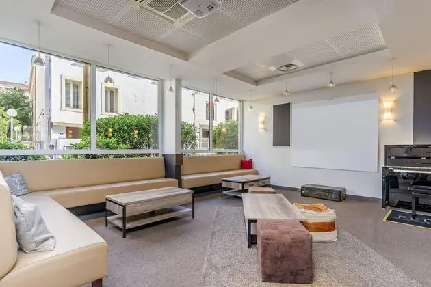 B&B HOTEL Marseille Prado Parc des expositions - Lobi