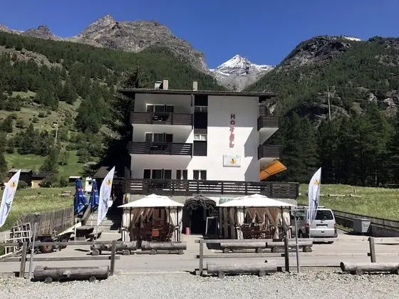 B&B Matterhorn Golf