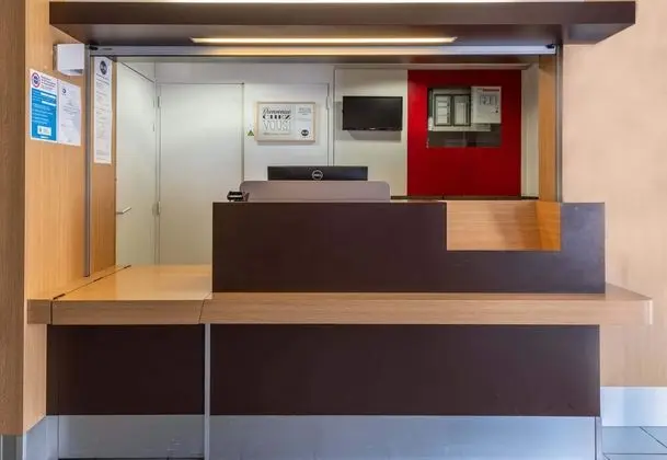 B&B Hotel Morlaix - Lobi