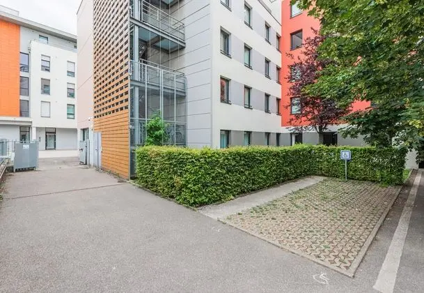 B&B Hotel Mulhouse Centre - Dış Mekan