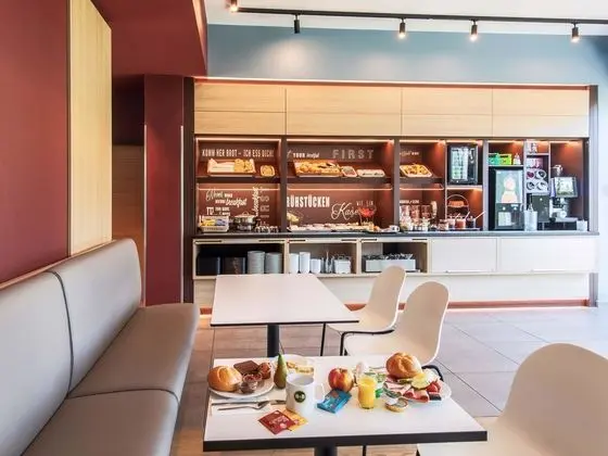 B&B Hotel München City-West - Yerinde Yemek