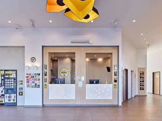 B&B Hotel Münster-Hafen - Lobi