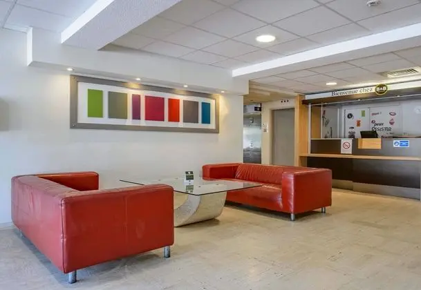 B&B Hotel Nimes Ville Active - Lobi