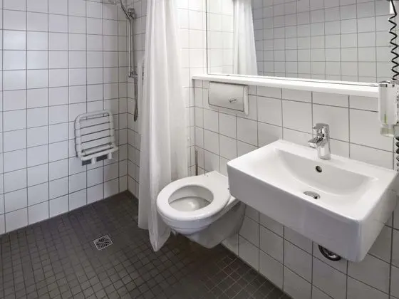 B&B Hotel Offenbach-Kaiserlei - Banyo Tipleri
