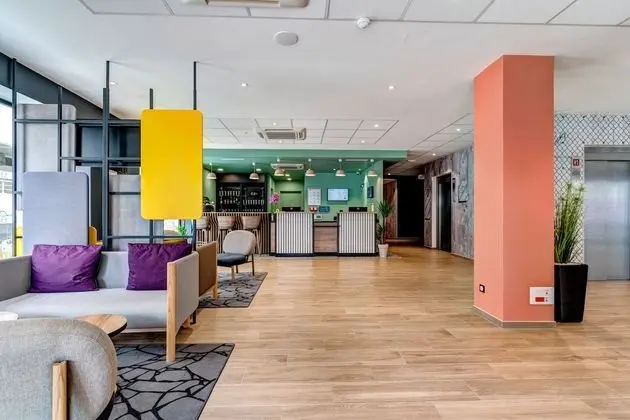 B&B Hotel Paris Ivry Quai De Seine - Lobi