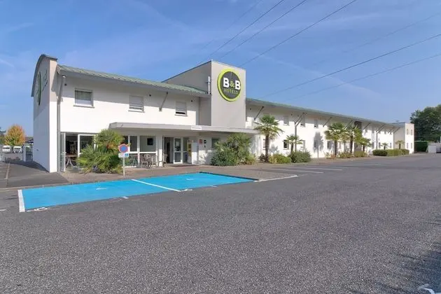 B&B Hotel Pau Lescar - Dış Mekan