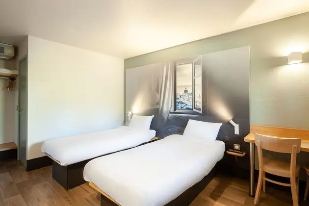 B&B HOTEL Pontault-Combault - Oda