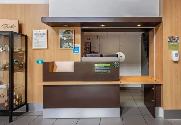 B&B Hotel Quimper Sud Bénodet - Lobi