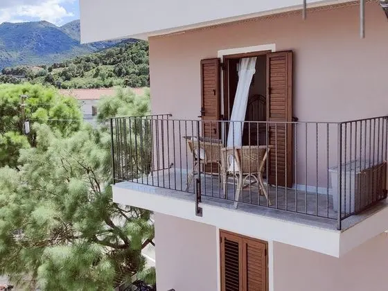 B&b Rooms Urzulei