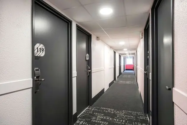 B&B HOTEL Rosny-sous-Bois Paris Est - İç Mekan