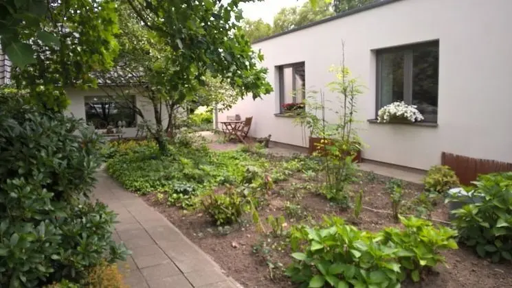 B&B Rosteline