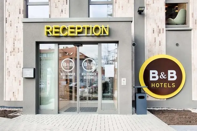 B&B Hotel Rostock City-West - Dış Mekan