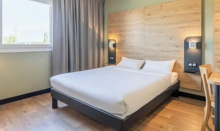 B&B Hotel Saint-Martin-de-Crau Alpilles Camargue - Öne Çıkan Resim