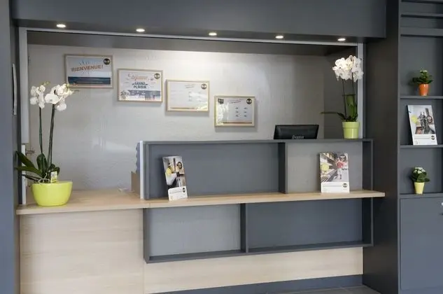 B&B Hotel Saint-Quentin - Lobi