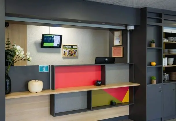 B&B Hotel Saint-Quentin - Lobi