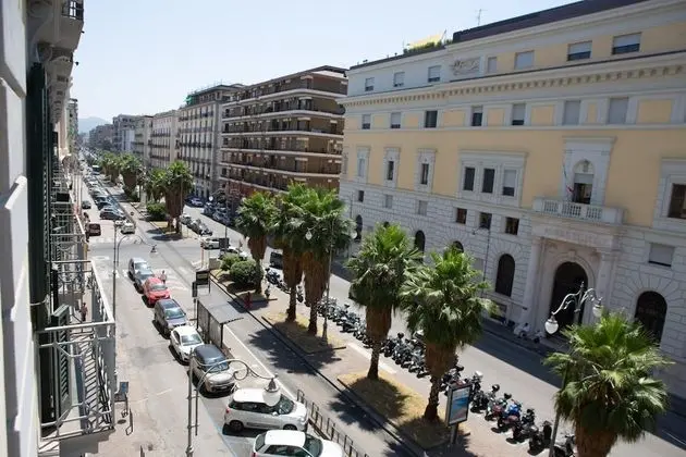 B&B Salerno Center