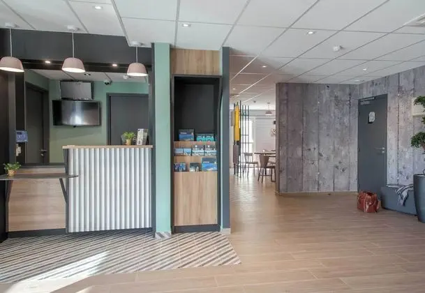 B&B Hotel St Maxime Golfe De St Tropez - Lobi