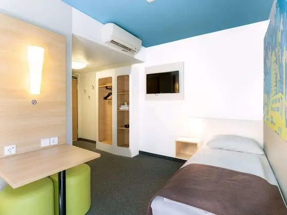 B&B Hotel Stuttgart-City - Oda