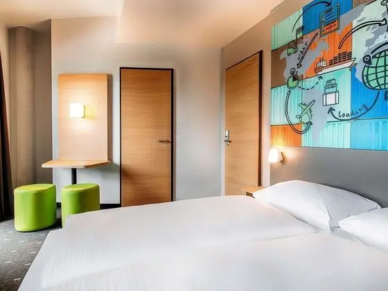 B&B Hotel Stuttgart-Neckarhafen - Öne Çıkan Resim