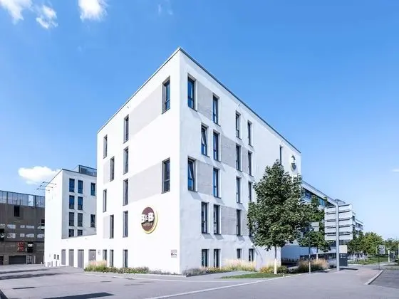 B&B Hotel Stuttgart-Zuffenhausen - Dış Mekan