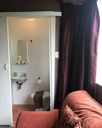B&B Three One Three - Banyo Tipleri