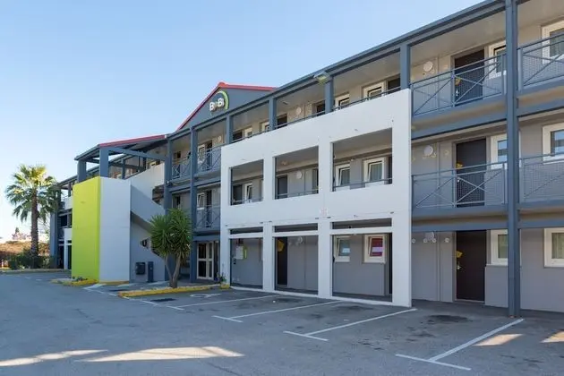 B&B Hotel Toulon La Seyne Sur Mer - Dış Mekan