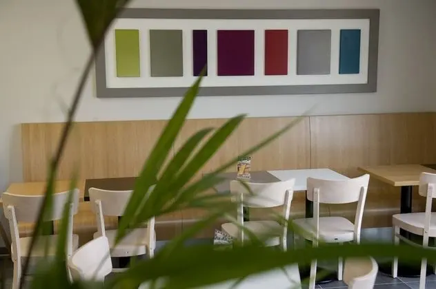 B&B Hotel Toulon La Seyne Sur Mer - İç Mekan