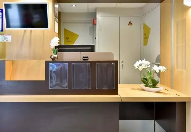 B&B Hotel Toulouse Cité De L'Espace - Lobi